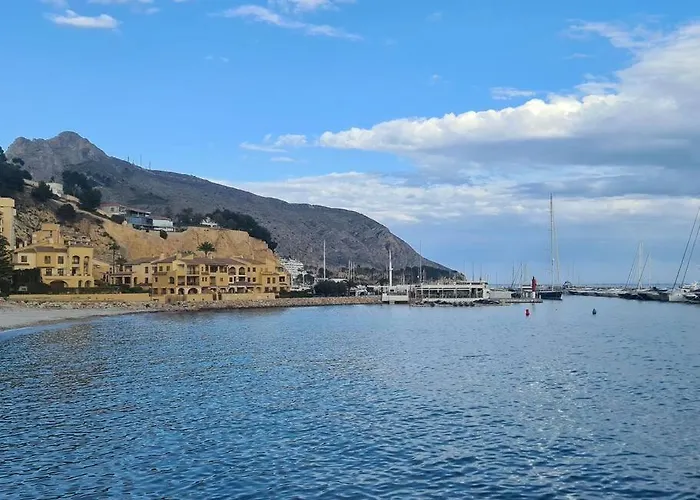 Apartamento En Lujoso Puerto Deportivo