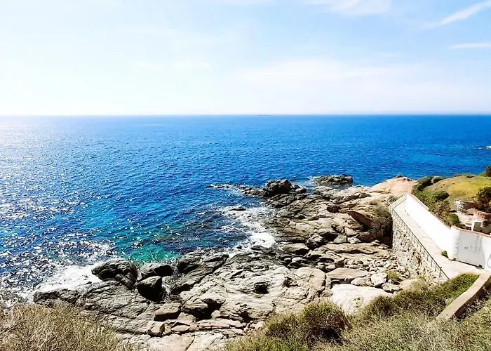 Meda Chica Roses Canyelles, Costa Brava