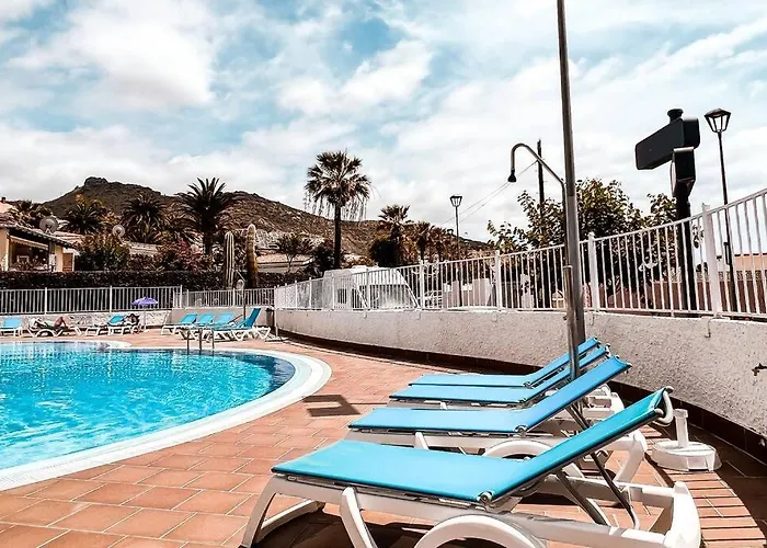 Charming Spanish Style Bungalow, Bbq,Wf,Terrace Mir09