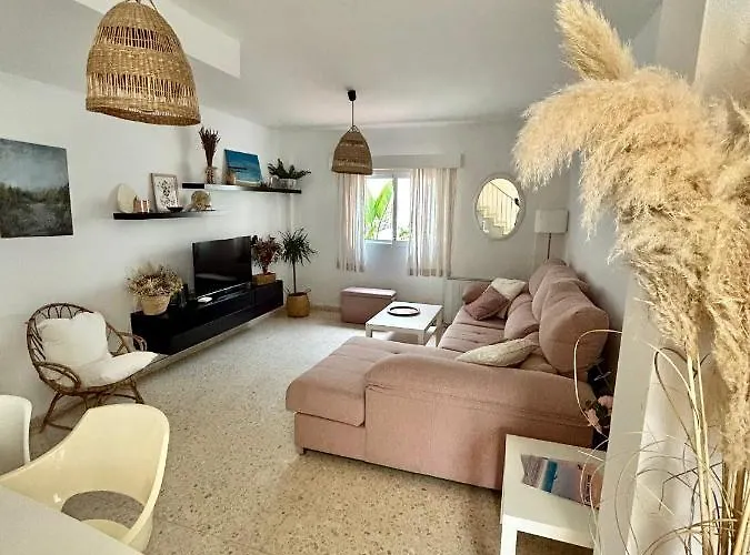 Casa Teté, Bright&Spacious Family Home - Self Check-in, Free Parking