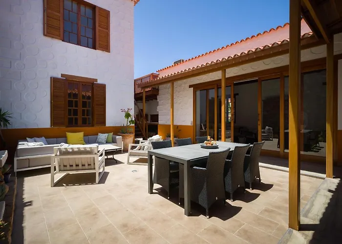 Beautiful Beach House In Traditional Canarian Style
