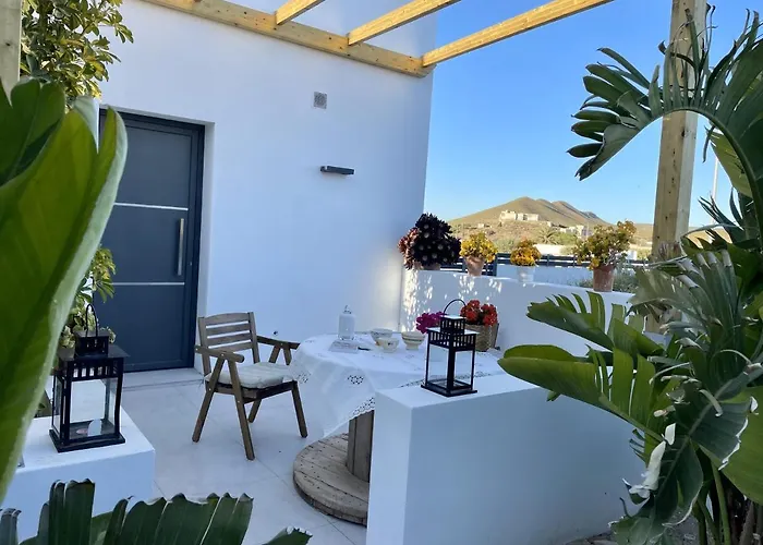 Apartamentos Madreselva