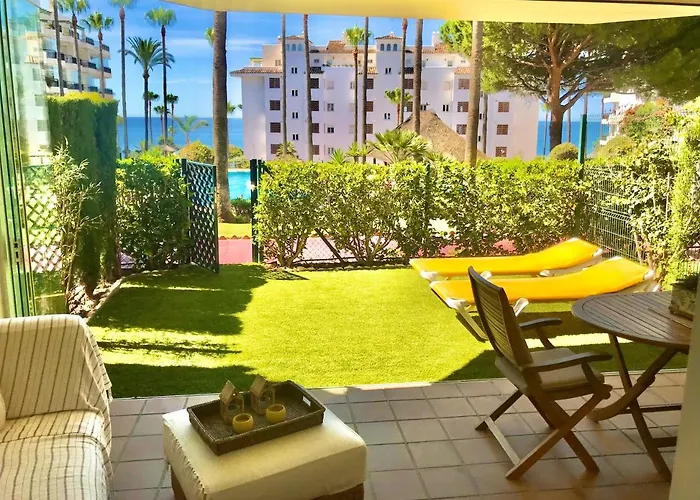 Mi Capricho, Beachfront, Grownfloor, Private Garden & Terrace