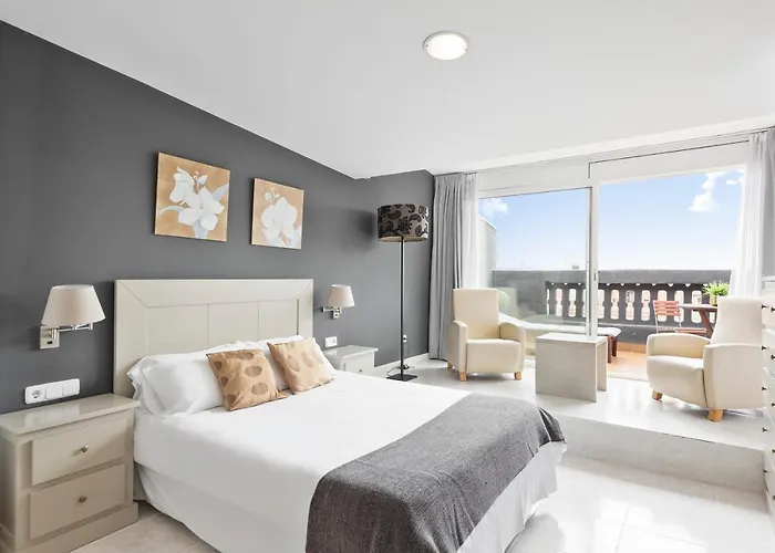 Andreas Apartments