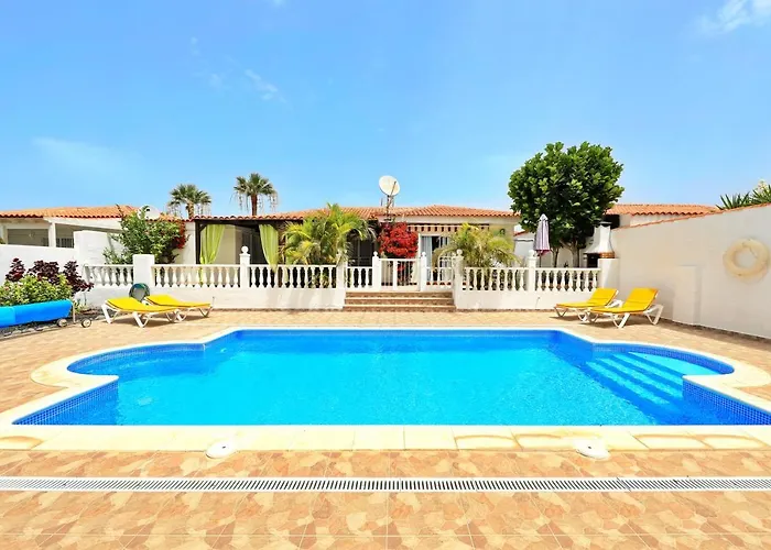 Villa Sofia In Callao Salvaje