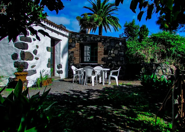 La Bodega Casa Rural Con Piscina Y Jardines