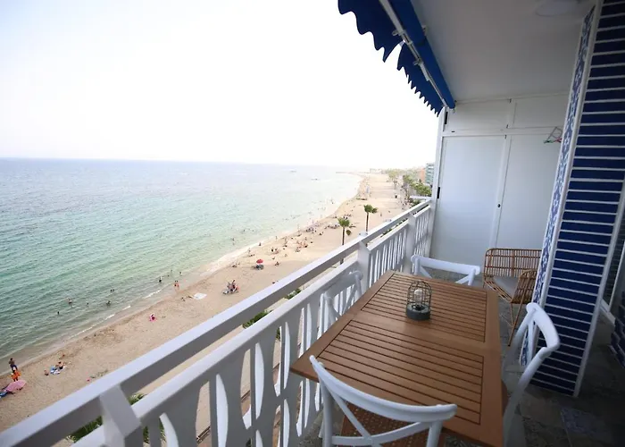 Apartamento L\'Espigo De Saoret Primera Linea Playa Centro Soleado Y Recien Renovado