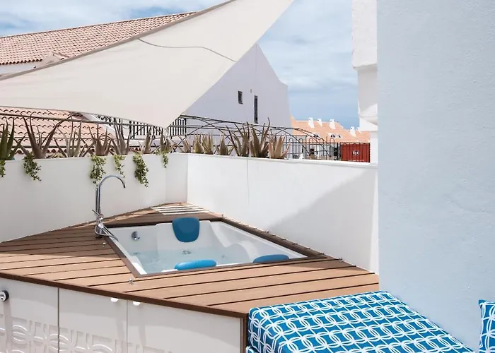 Apartment With Private Jacuzzi And Terrace In Los Christianos