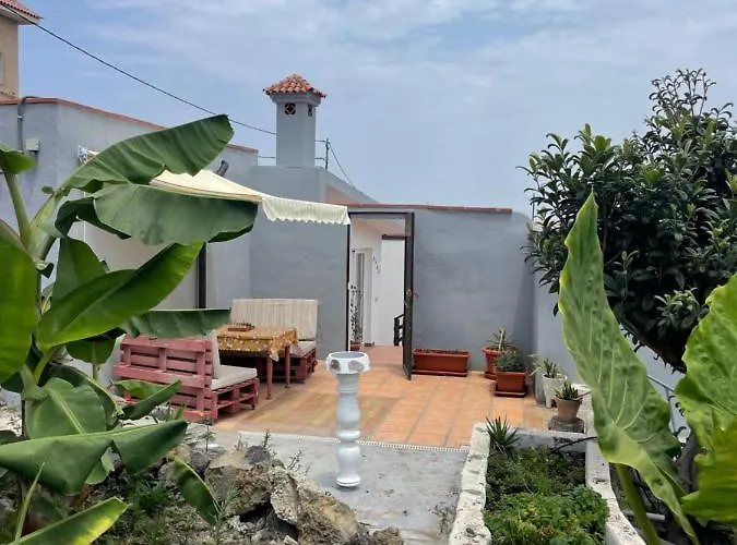 Casas Asomada