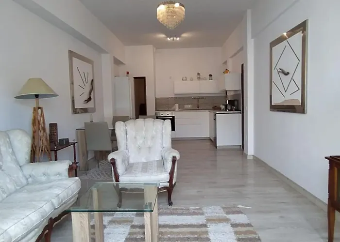 Stylish Apartement 2 Min To The Beach