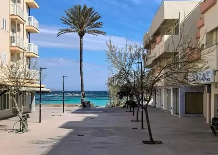 Apt Calmacabana A 50M Dal Mare