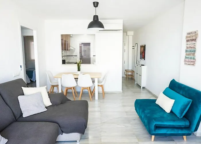 Bonito Apartamento Ideal Para Familias Con Piscina Y Pista De Padel En Roquetas