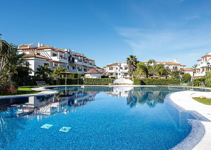 Apartamento Familiar Muy Soleado Cerca De La Playa Y Parking Incluido
