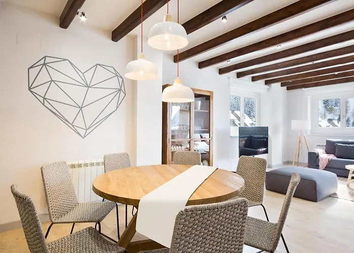 Luderna - Apartamento con terraza Bonaigua B1 Joanchiquet