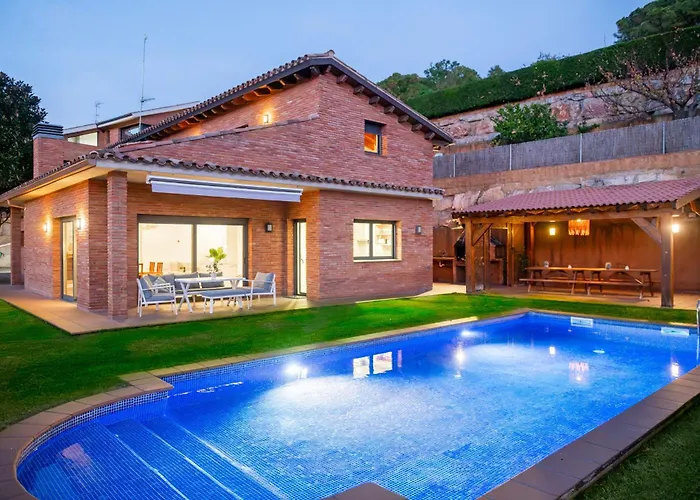 Fantastic House With Jacuzzy Ideal For Families