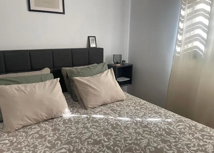 Astral-Habitacion Doble Privada En Casa Compartida-Uebica2