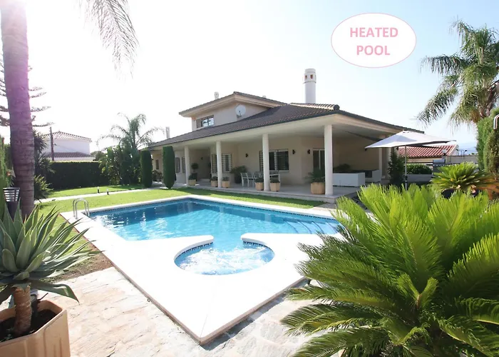 Tess Villa Jocalo