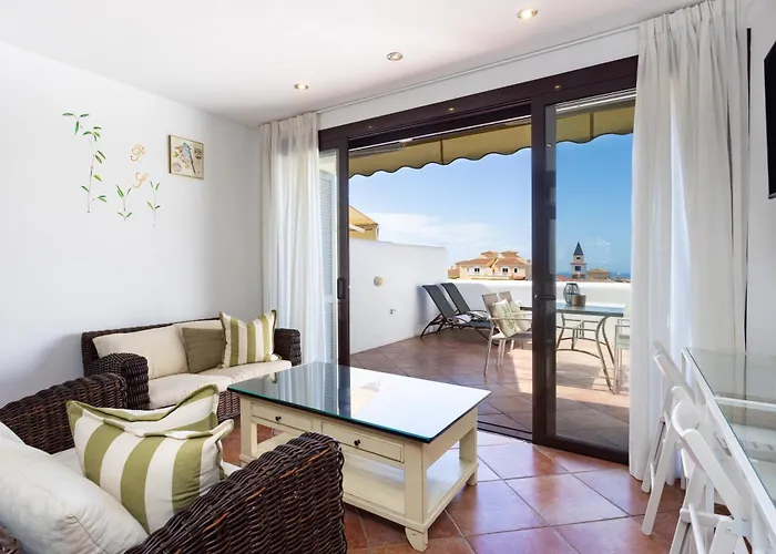 Paradise suites by ANNE, Costa deje