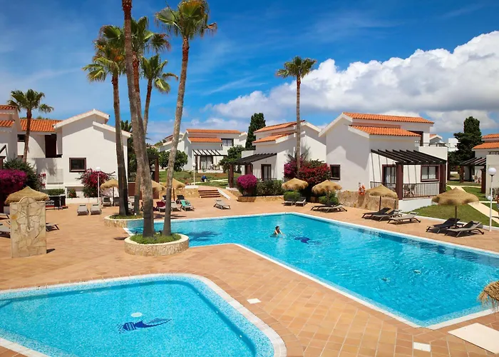 Nuramar Aparthotel
