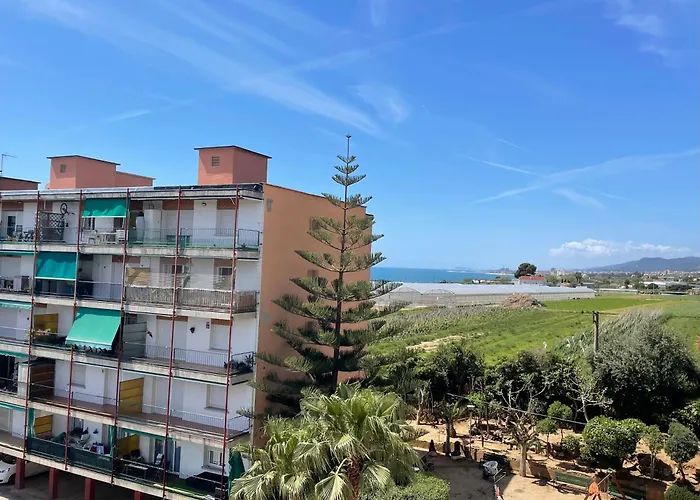 Apartment Llavaneres Near Barcelona Beach Pool