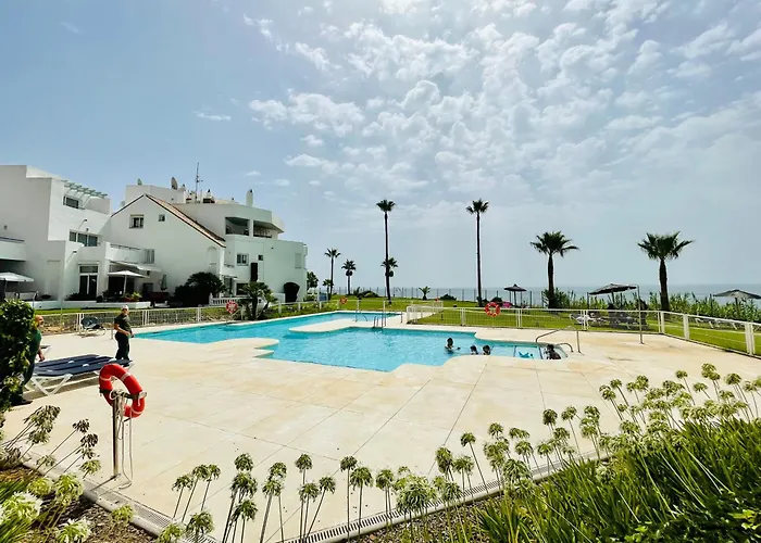 Sea Breeze Retreat - Golf Getaway