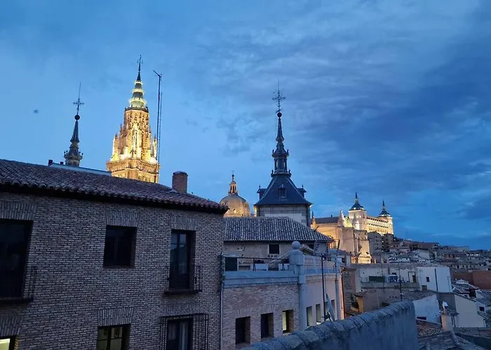 Atico En Toledo Con Terraza