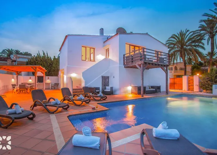 Villa Yelir By Abahana Villas