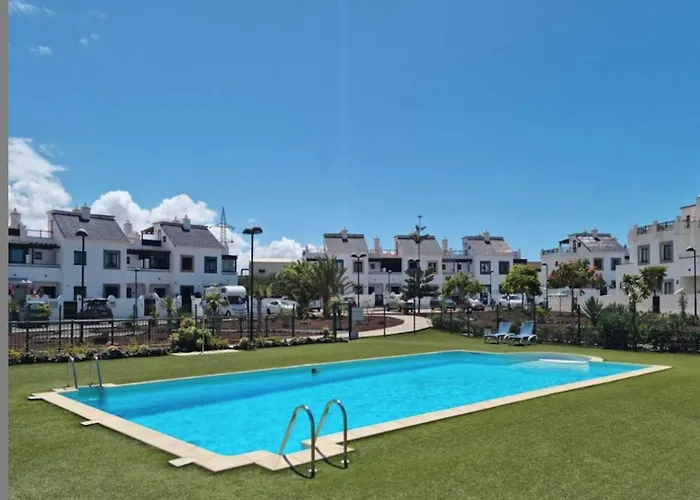 Kitesurf Hq - 3 Bed Luxury Townhouse With Ocean Views