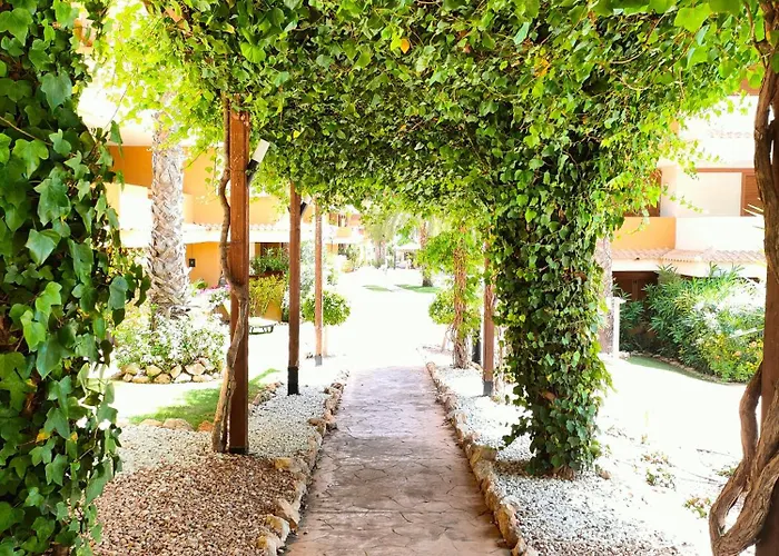 La Entrada Beach Club