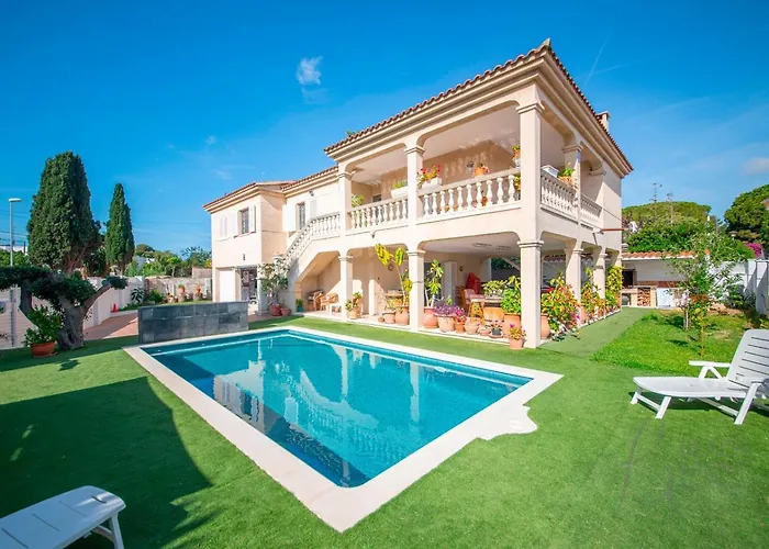 R153 - Espaciosa Villa Con Piscina Privada En Coma