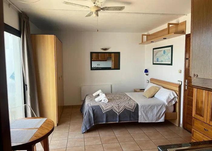 Apartamentos Mar I Vent Puerto De La Savina Formentera
