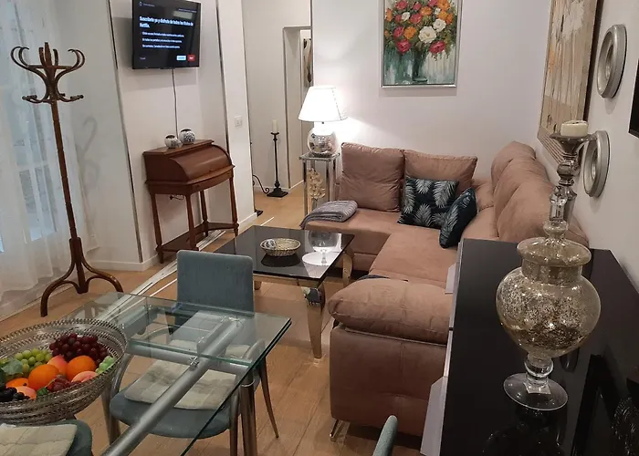 Apto Patio Andaluz. Máximo Confort y Limpieza