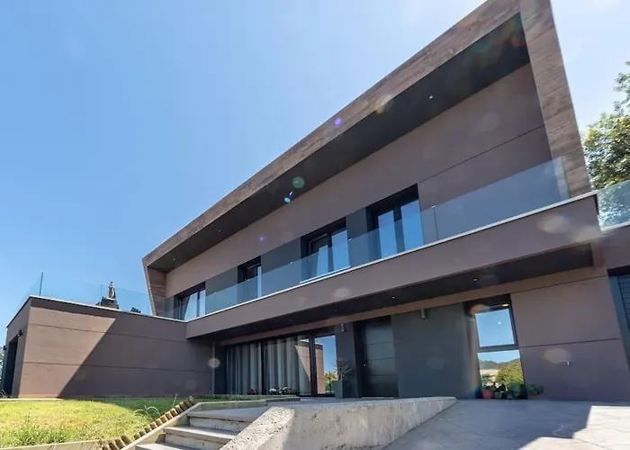 Casa Unifamiliar Con Vistas Al Paisaje Y Encanto En El Corazon Del Pais Vasco,Espana