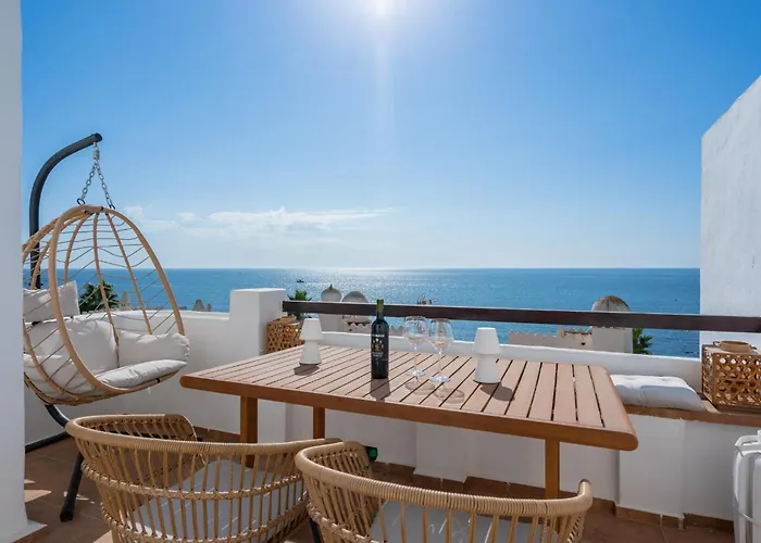 Cosy Apartment With Direct Access To The Sea