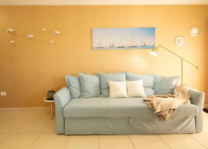 Beach Apartment With Terrace And Pool