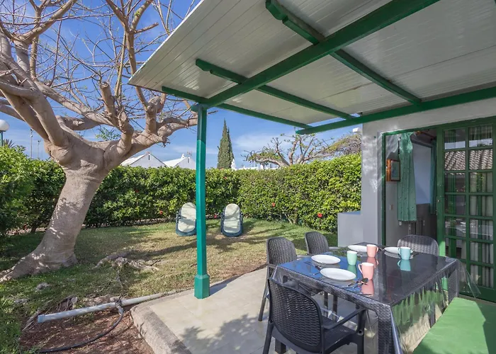 Private Solarium Bungalow Garden