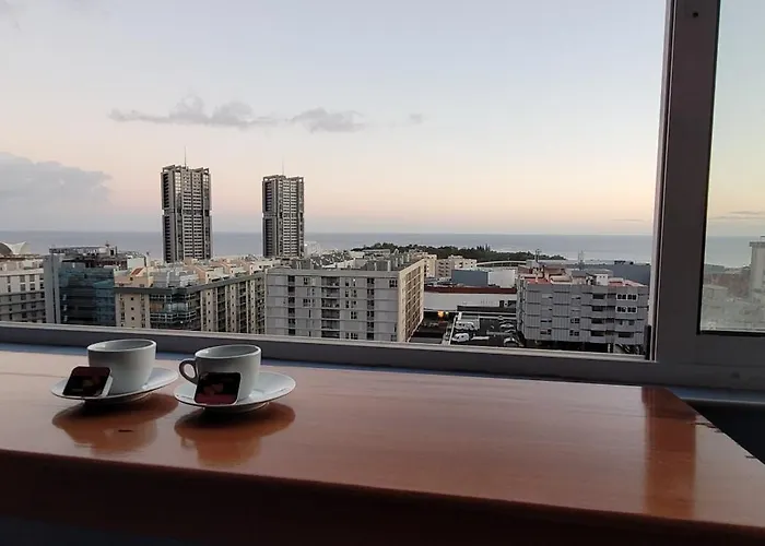 Apartamento Santa Cruz De Tenerife - Bien Situado En Zona Comercial - Buenas Conexiones