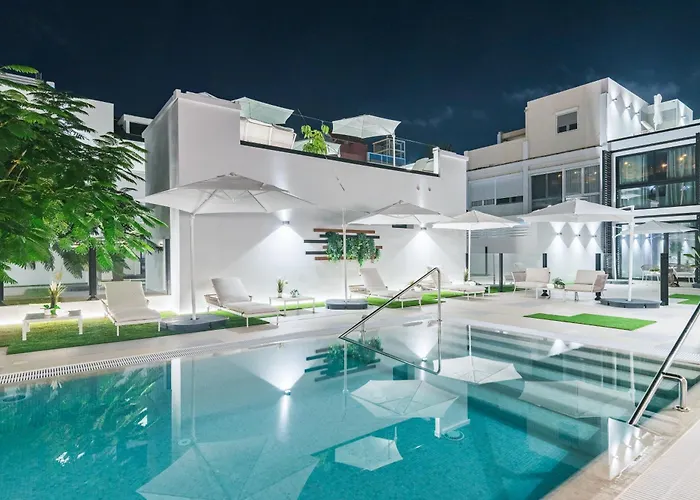 La Vega De Ciudad Jardin Suites