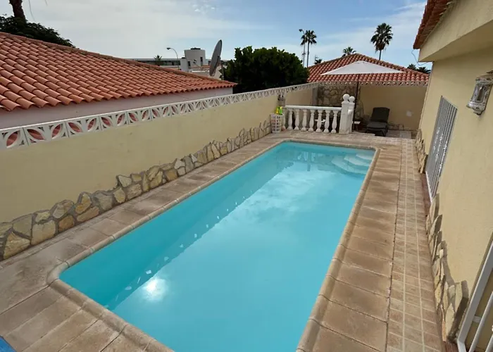 Casa Barmalei Private Pool & Rooftop Terrace Ocean View, Tenerife