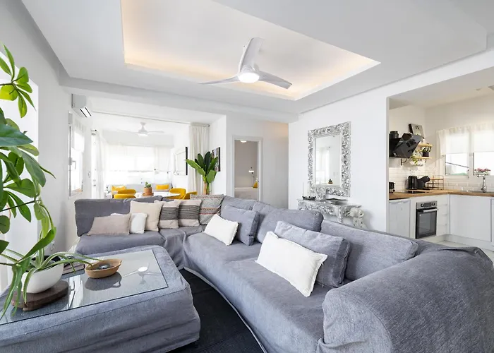 Las Flores Marbella Centro By Aora Stay