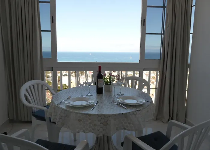 Las Americas Panoramic View Apartment I