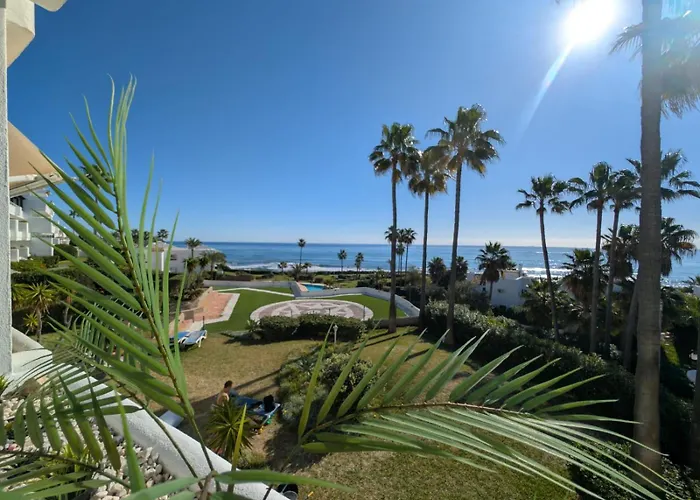 Miraflores Beach Sunrise View 1 Bedroom Apartment.