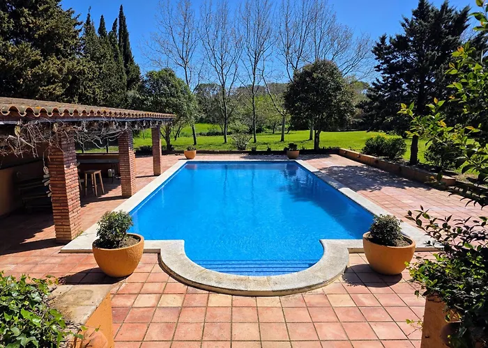 Casa De Campo En El Emporda