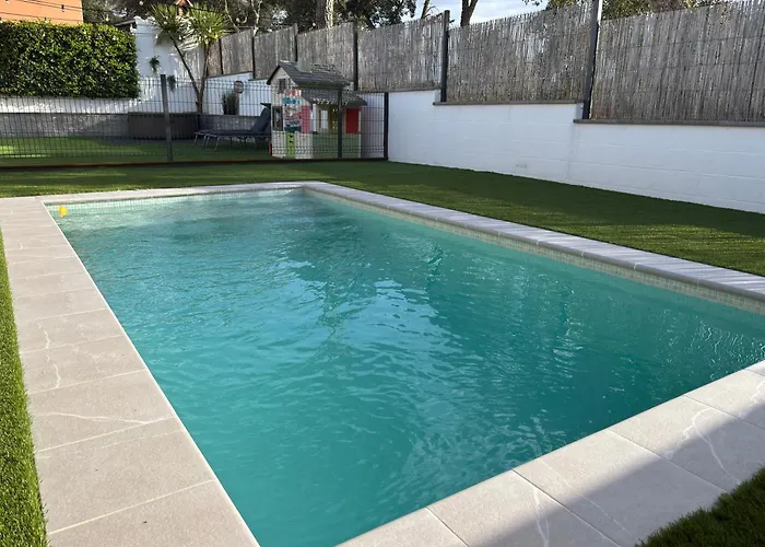 Espectacular Casa En Llagostera - Costa Brava, Con Piscina