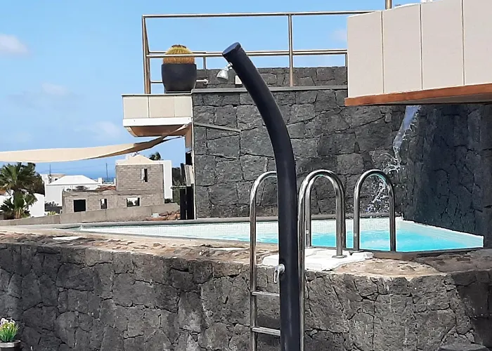 Ferienwohnung Meerblick Und Naehe Feuerberge Mit Eigenem Beheizten Pool
