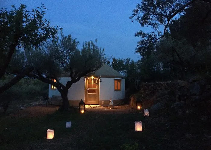 Yurta Mongola Delta Del Ebro