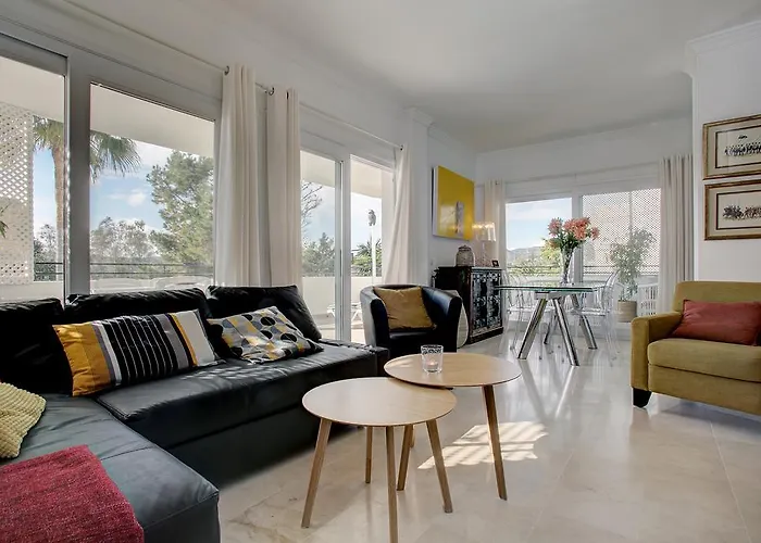 Sunny Golf Apartment