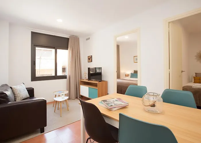 Click&Flat Europa Fira Apartments