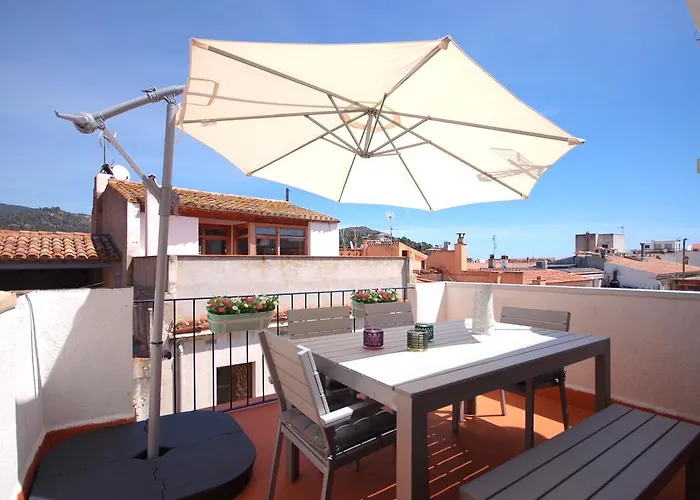 Lets Holidays Centric House With Parking