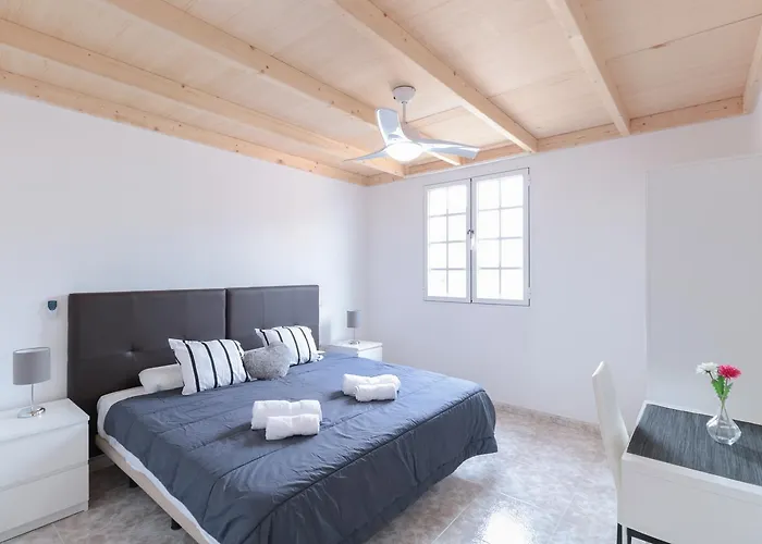 Downtown Share Apartment